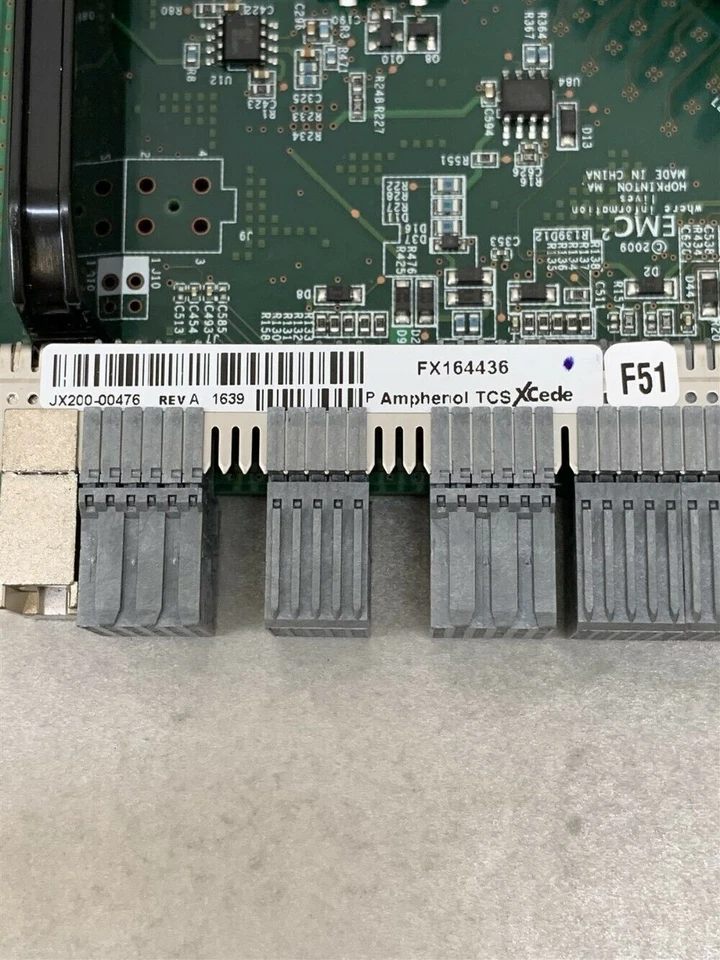 EMC 303-104-000E 25 Drive 6GBPS SAS LCC Controller Card - Image 3 of 4