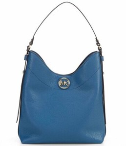 michael kors medium slim backpack