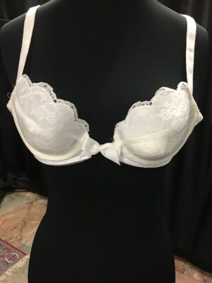 Women's Vintage 80's bra | Lace underwire bra | lacy bra | front closure bra