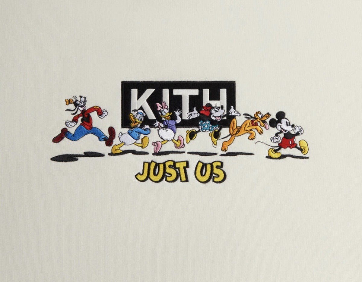 KITH Disney Mickey & Friends Family Crewneck Sandrift XL- Sold Out 