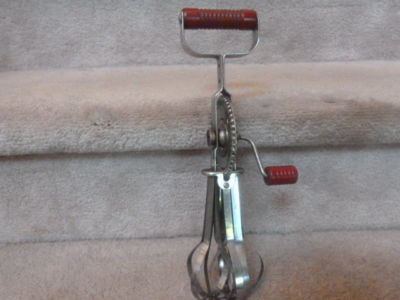 Mid Century Hand Mixer Beater Kitchenware Burgandy Red BAKELITE Ecko HI-SPEED