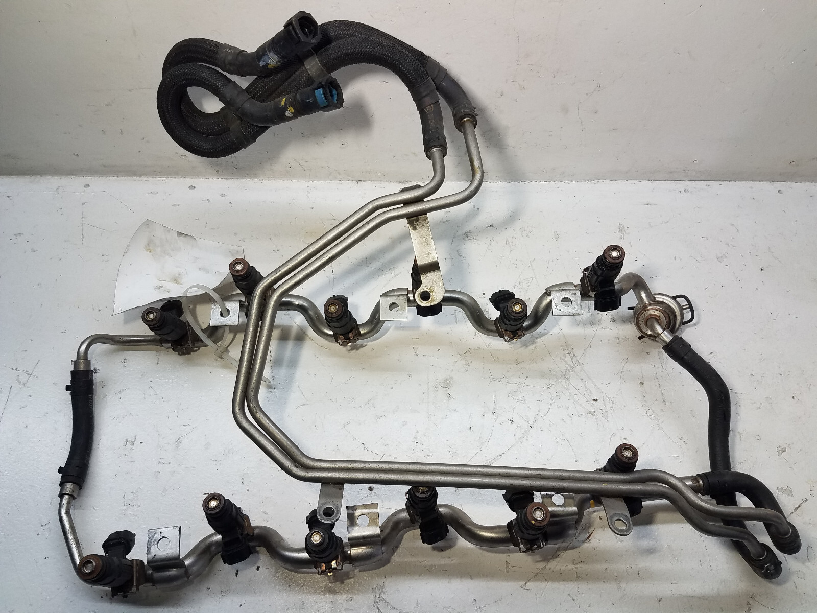 2003-2010 Bentley Continental GT 6.0L Fuel Injectors With Rail 322.BE1T05 (M146)