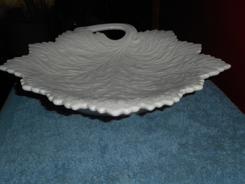 Vintage Fenton Milchglas Traubenblattmuster Geschirr Servierplatte 10 3/4 Zoll 1950er - Bild 3 von 12