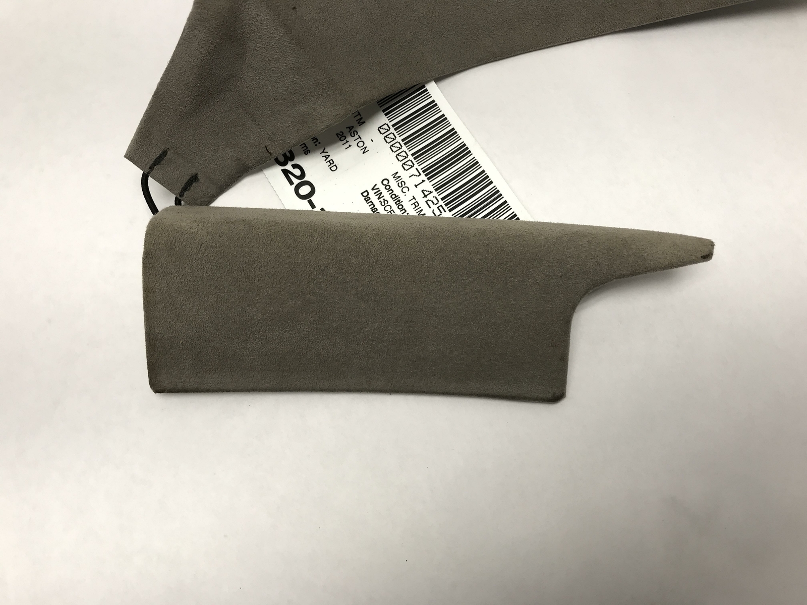 07-16 ASTON MARTIN V8 VANTAGE CONVERTIBLE REAR TRIM SUEDE GRAY OEM