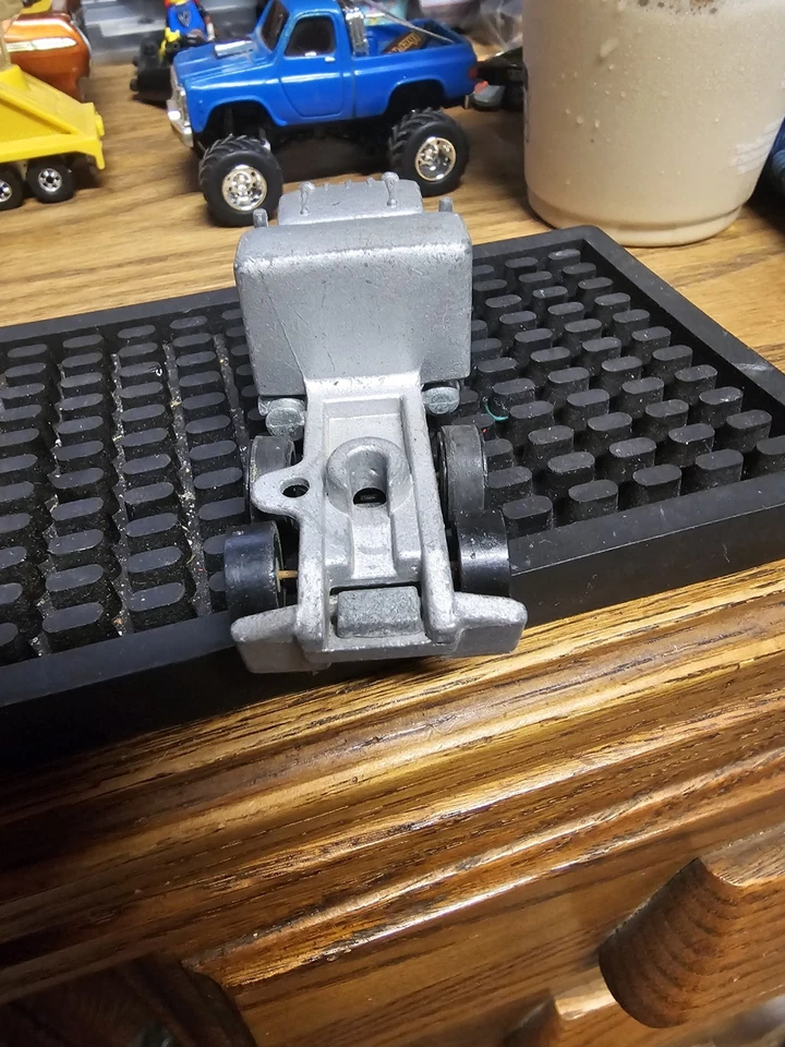 Plataformas de dirección Hot Wheels GMC Silver Blackwall años 80 Foto 4 de 4