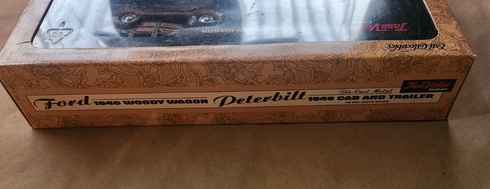 True Value 1940 Ford Woody Wagon & 1948 Peterbilt  Cab and Trailer Diecast 1996 - Image 4 of 4