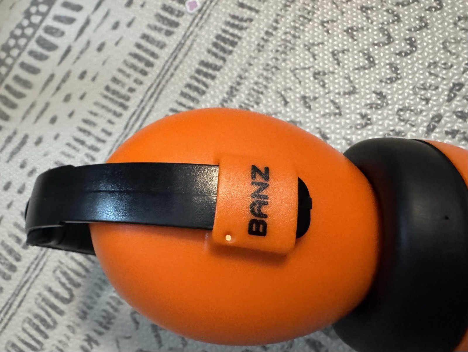 Banz Baby Hearing Protecting Earmuffs 0-24 Months Adjustable Headband Orange