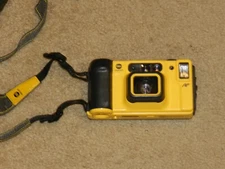 Minolta Weathermatic Dual 35 Underwater 35mm Film Camera MINT FILM TESTED WORKS