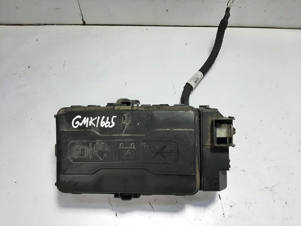 OPEL INSIGNIA B Grand Sport Z18 1.6 CDTi Fuse box 39116624