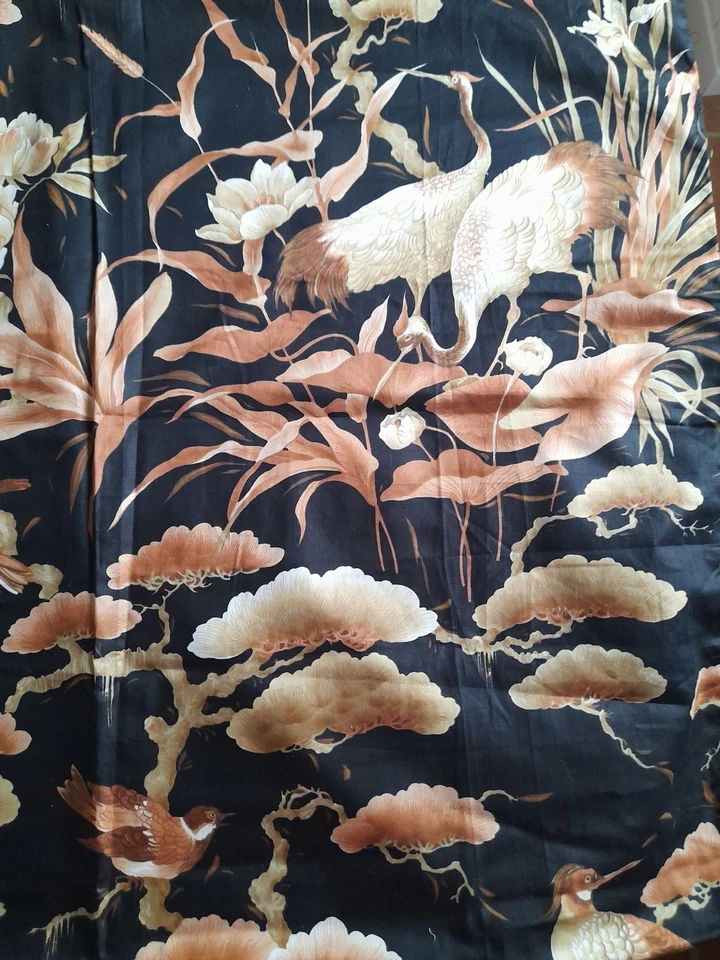 Tissu coton glacé japonisant fond noir fleurs roses en dégradé - Photo 2/2