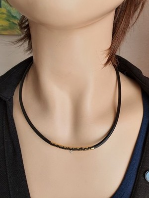  Hochwertiges Collie 750/18kt  Gelbgold Massiv Brillant 0.15  Diamant Schmuck 