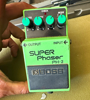 BOSS Super Phaser PH-2 Analog Phaser Effects Pedal for Electric Guitar
