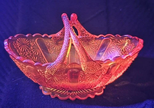 Vintage Fenton UV Reactive Glass Basket Orange Amberina Daisy and Button Pattern