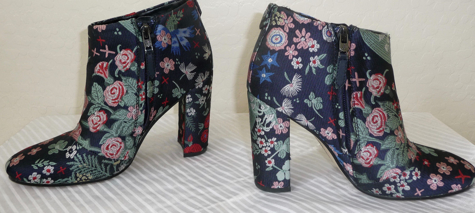 Sam edleman Cambell Multi Floral Brocade Botín Floral 160.00 originalmente 35164b Sam edleman Cambell Multi Floral Brocade Botín Floral 160.00 originalmente 35164b