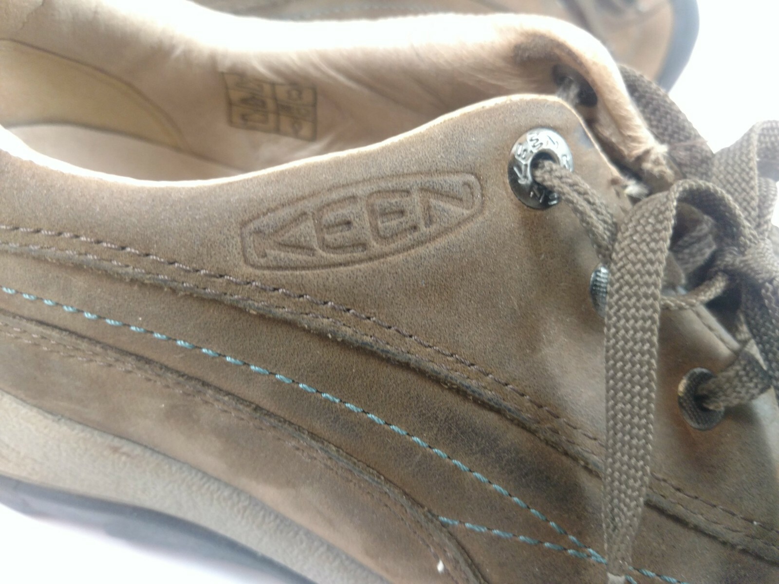 Scarpe da ginnastica Keen Toyah da donna taglia US 9 5 in pelle marrone 53001 SLBK