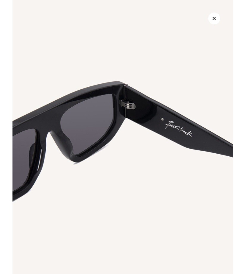 DEZI BACK TRACK Sunglasses in Limestone (Discontinued) DEZI | Accessories | Dezi On Read Sunglasses Limestone  main image 4