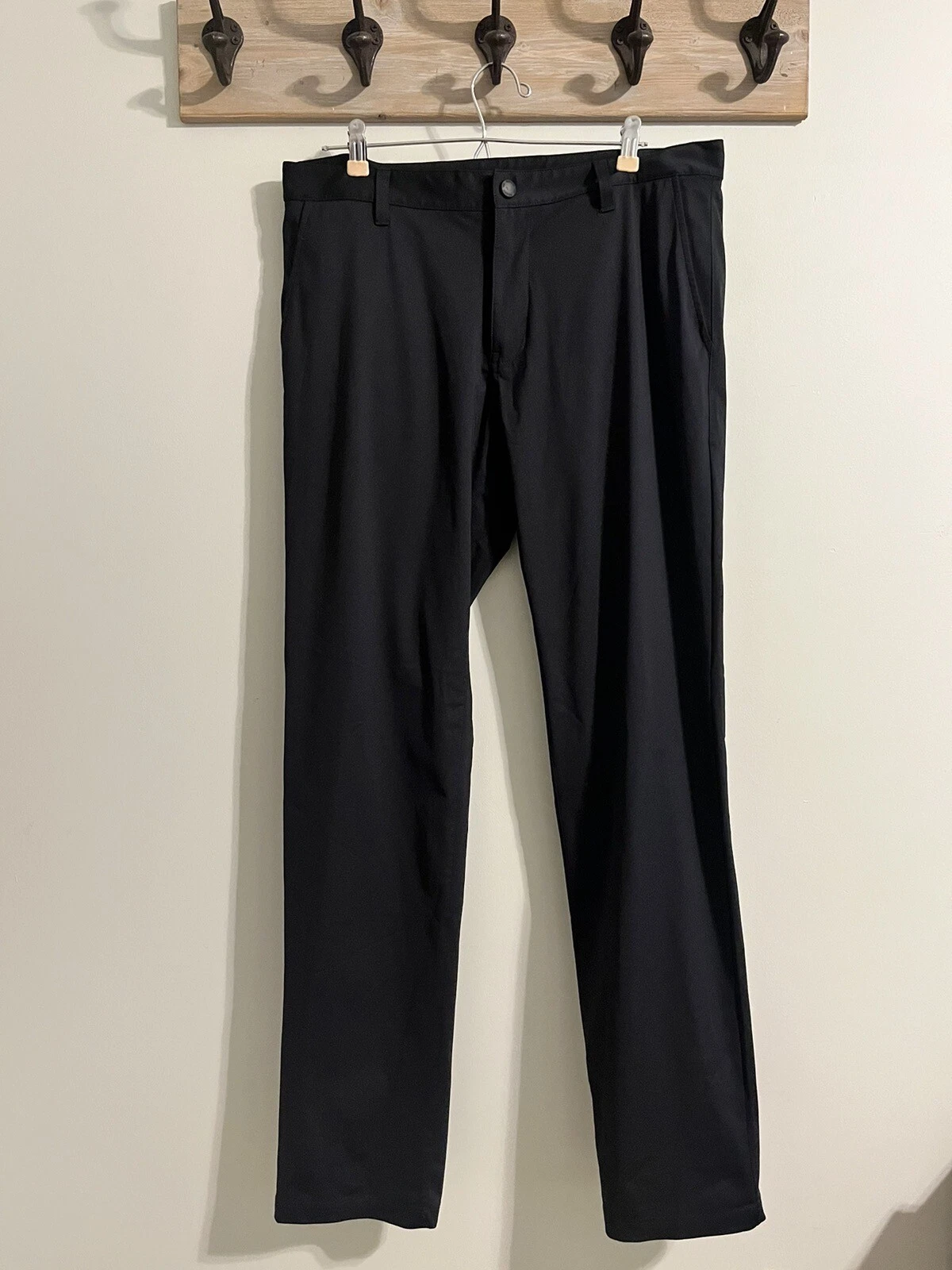 Rhone Commuter Pants Mens 34 X 32 Black Performance Chino Golf Travel EUC
Opens in a new window or t