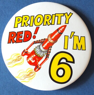 1991 ITC THUNDERBIRD 3 PRIORITY RED! I'M 6 TIN BADGE / PIN.