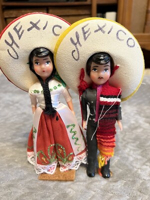 VINTAGE MEXICAN HAND PAINTED DOLL Boy and Girl