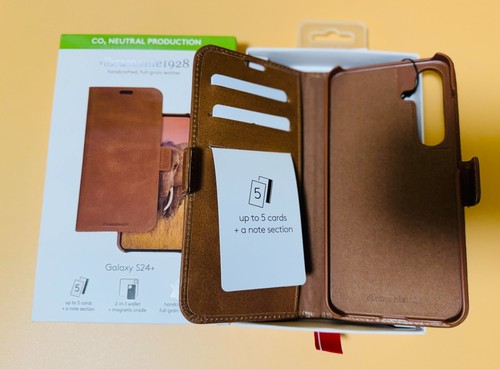 dbramante1928 Lynge - Samsung Galaxy S24+ (2-in-1) Leather Wallet Case - Tan - Picture 4 of 9