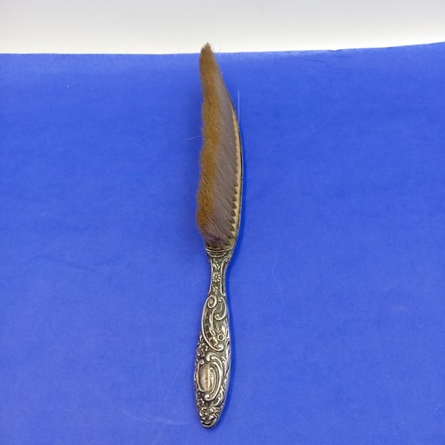 SOLID SILVER VERY RARE CRUMB BRUSH EMBOSSED PATTERN 1897 BIRMINGHAM - Picture 3 of 5