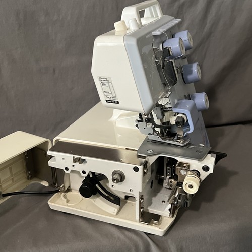 Couteau Supérieur Pour Surjeteuse BERNINA/BERNETTE 003 Et 004 - Lot De 2 Pièces, Référence #50143403 - Pièce De Rechange Pour L'entretien De Votre Machine.