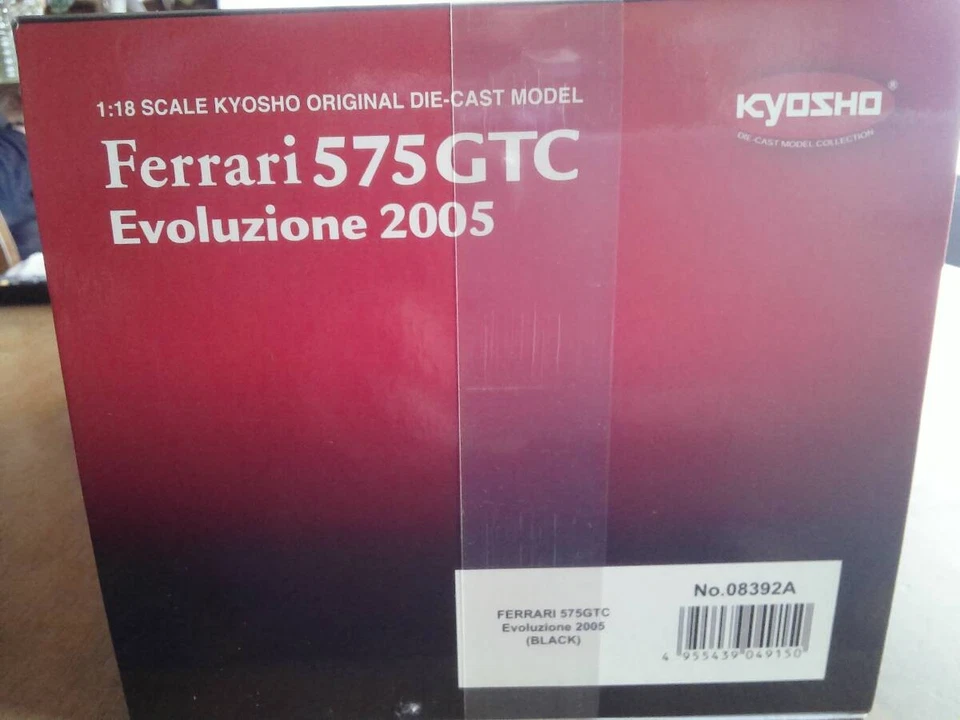 kyosho Ferrari 575 GTC Evoluzione 2005 Matte Black 1/18 Minicar - Image 4 of 4