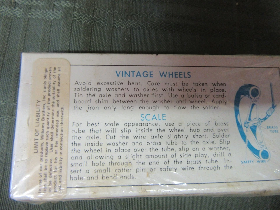 NOS Vintage Williams Bros Pair of Wheels 1-7/8" diameter #128 in Orig Box - Image 3 of 3