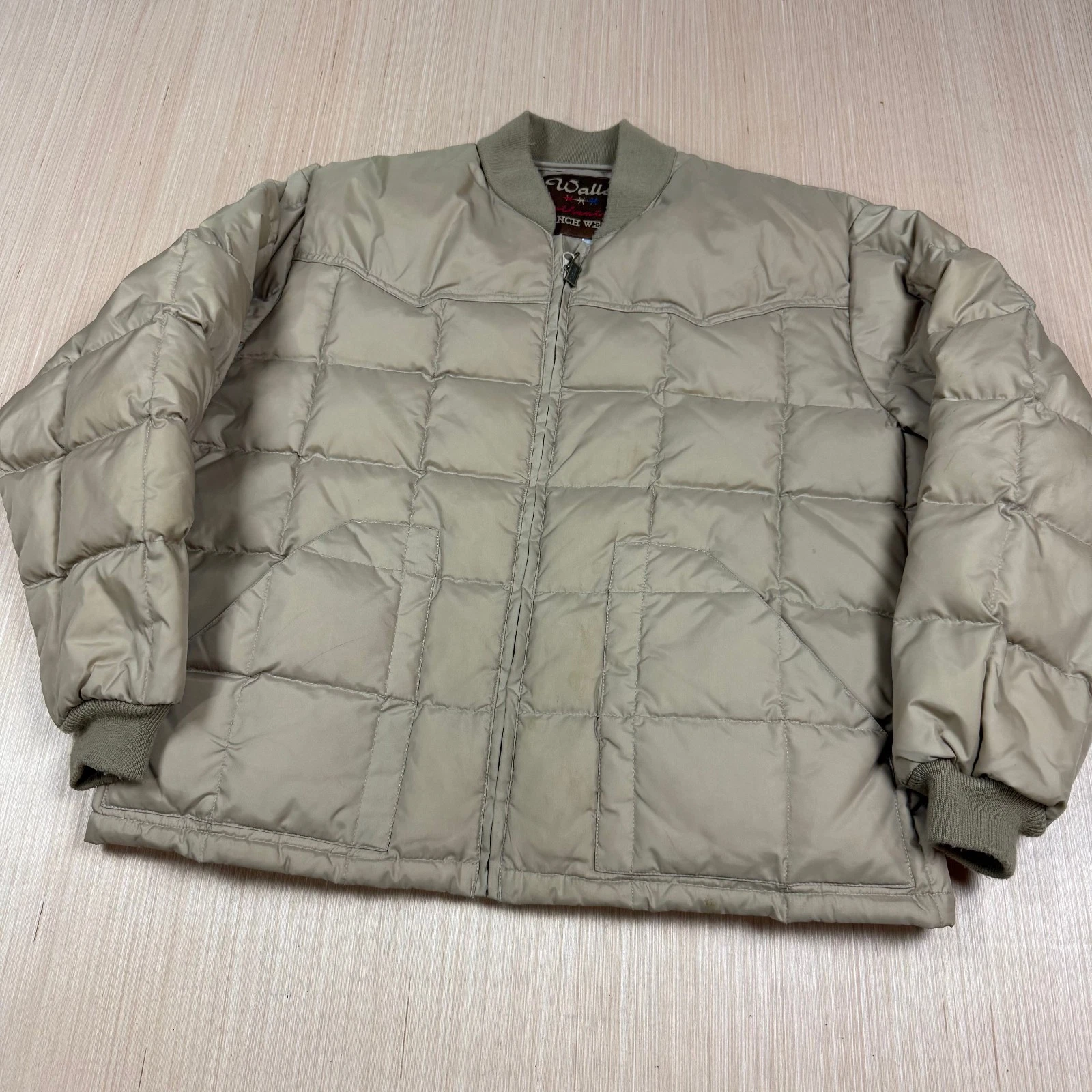 Walls Authentic Ranch Wear Quilted Down Puffer Jacket XL Western Bomber Vtg y2k
Opens in a new windo