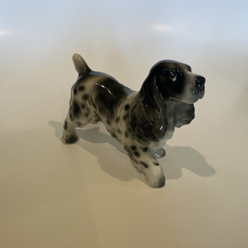 Vintage Butler Miniature Porcelain Springer Spaniel Adult Dog Figure