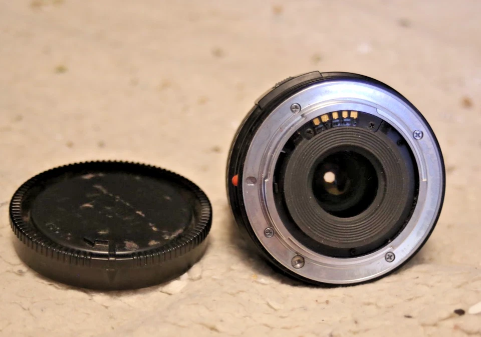 Minolta Maxxum Af 35-70mm Macro Lens - Image 3 of 4