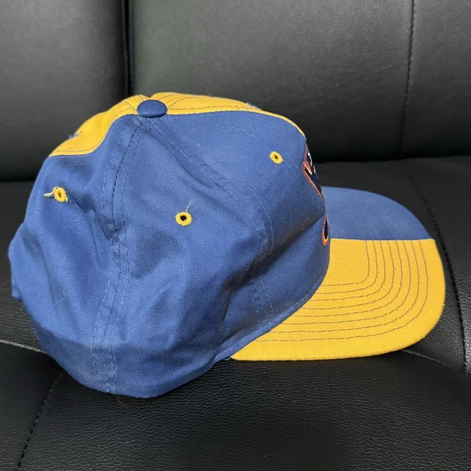 Vintage Starter NHL St Louis Blues Two Time SnapBack Hat - Image 4 of 4