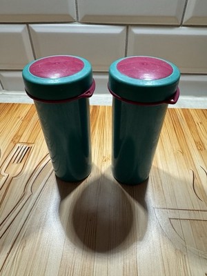 Tupperware Der '' Schlumpf ''  Trinkbecher mit Schraubverschluss grün 2er Set