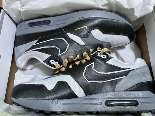 Nike Air Max 1 .SWOOSH Low Poly Big Head Mode - EU 45 - IB9898-001 - Bild 4 von 7
