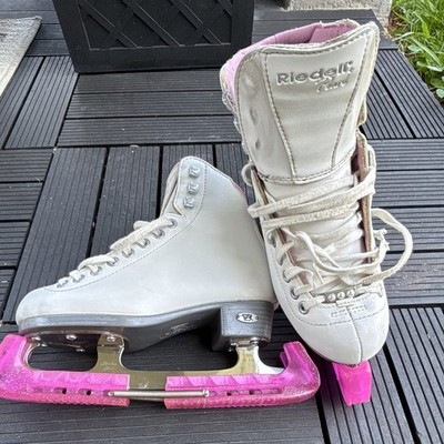 Riedell Pearl White Lace-Up Youth Figure Skates Size 2 w/ Blade Guards