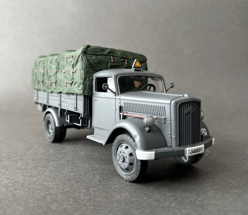 Forces of Valor 1:32 WWII German Opel Blitz 3t Cargo Truck Dragon Can.Do Figures - Image 4 of 4