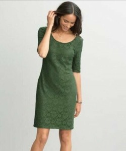 green lace sheath dress
