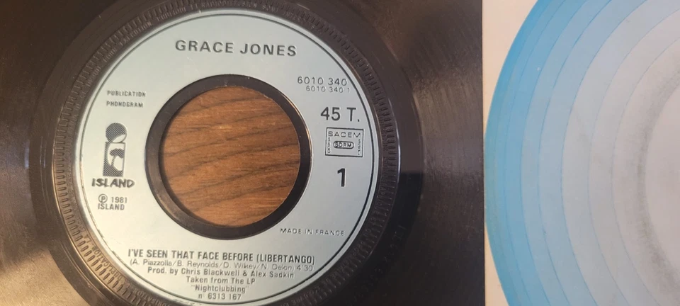 Disque 45 Tours vinyle 7" Grace Jones I've Seen that face before 1981 funk synth - Photo 3/3