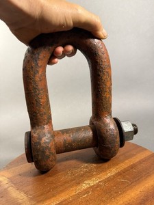 VINTAGE ANTIQUE CLEVIS LIFTING RIGGING SHACKLE NAUTICAL Logging. Large 1-3/4”Pin