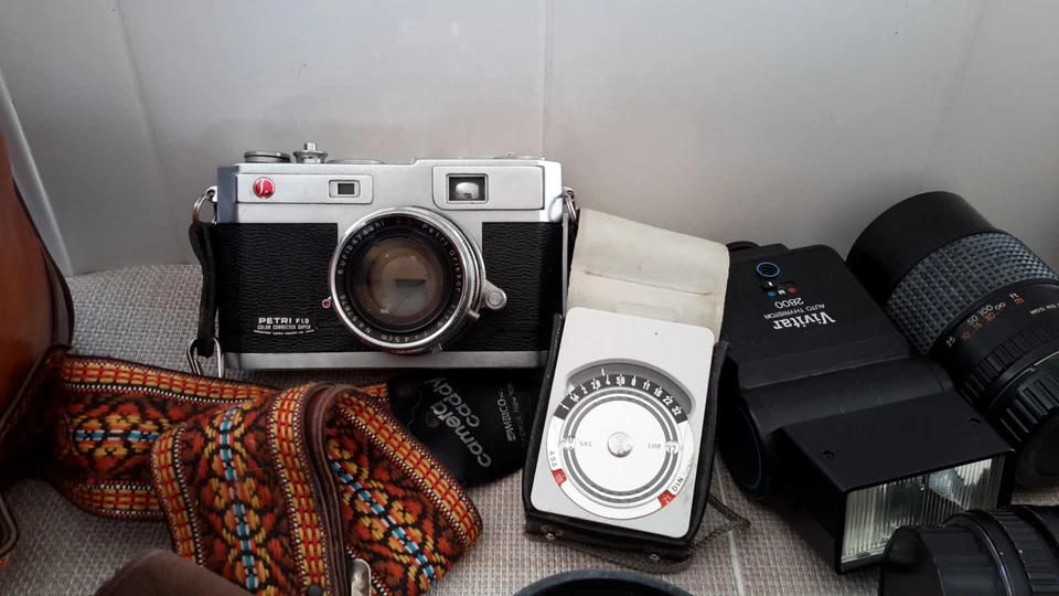 Cámara vintage Petri F1.9 color corregido súper 35 mm/accesorios Japón Corea Foto 2 de 4