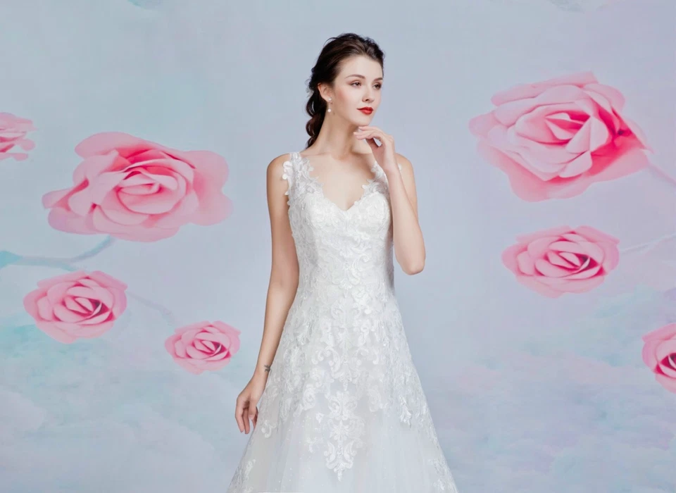 HBH Brautmode Brautkleid aus Crêpe und Tüll mit Spitzenapplikationen Glitzertüll - Bild 4 von 4