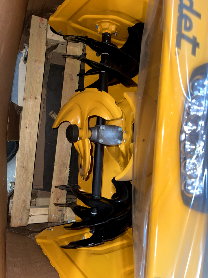 Cub Cadet 3 X 30in 420cc Gas 3 Stage Snow Blower With Intelli Engine cub-cadet-3-x-30in-420cc-gas-3-stage-snow-blower-with-intelli-engine