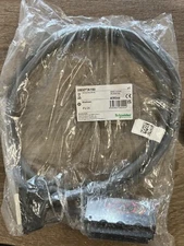 Schneider BMXFTA150 Modicon X80, 28 way Cord set