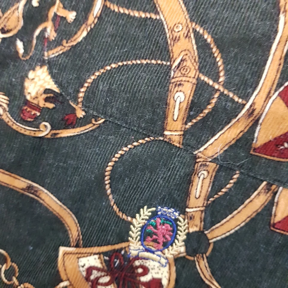 Camisa Tommy Hilfiger Para Hombres Grande Verde Pana Cordón Floral Estantería Cadenas Estampado Foto 3 de 4