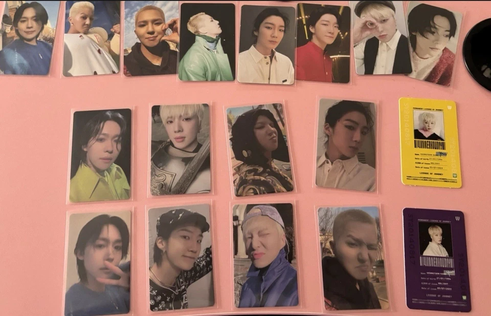 WINNER Holiday Album Set w/ All Inclusions + POB Photocards (SWIPE TO SEE!!) Foto 2 de 2