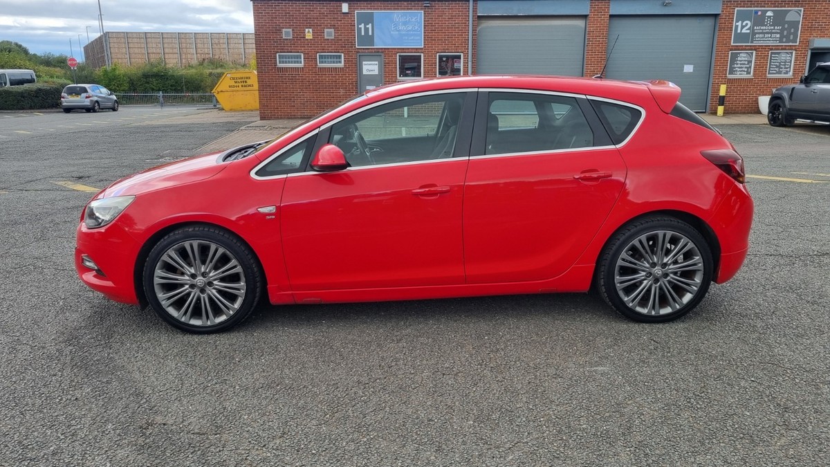 Vauxhall Astra 2012