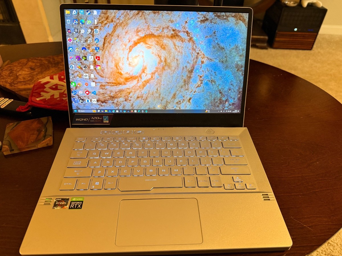 ASUS ROG Zephyrus G14 14 inch (QHD 120Hz Ryzen 9 5900HS - RTX 3060 