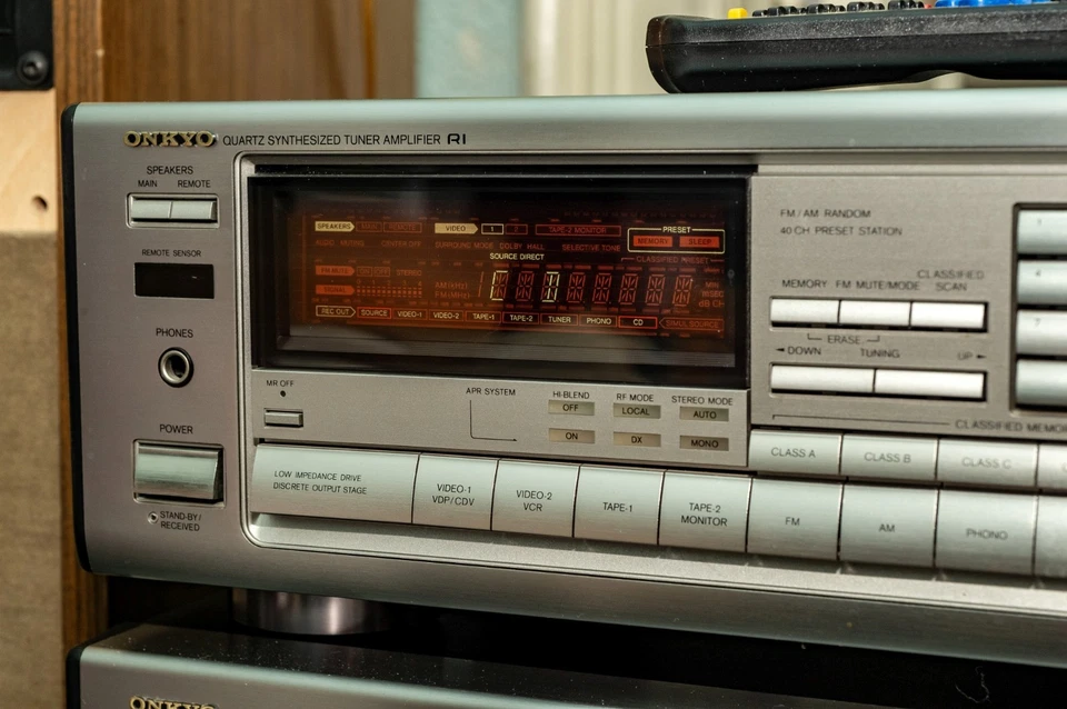 Onkyo R1 TX 7830 mit generischer FB - Bild 3 von 4