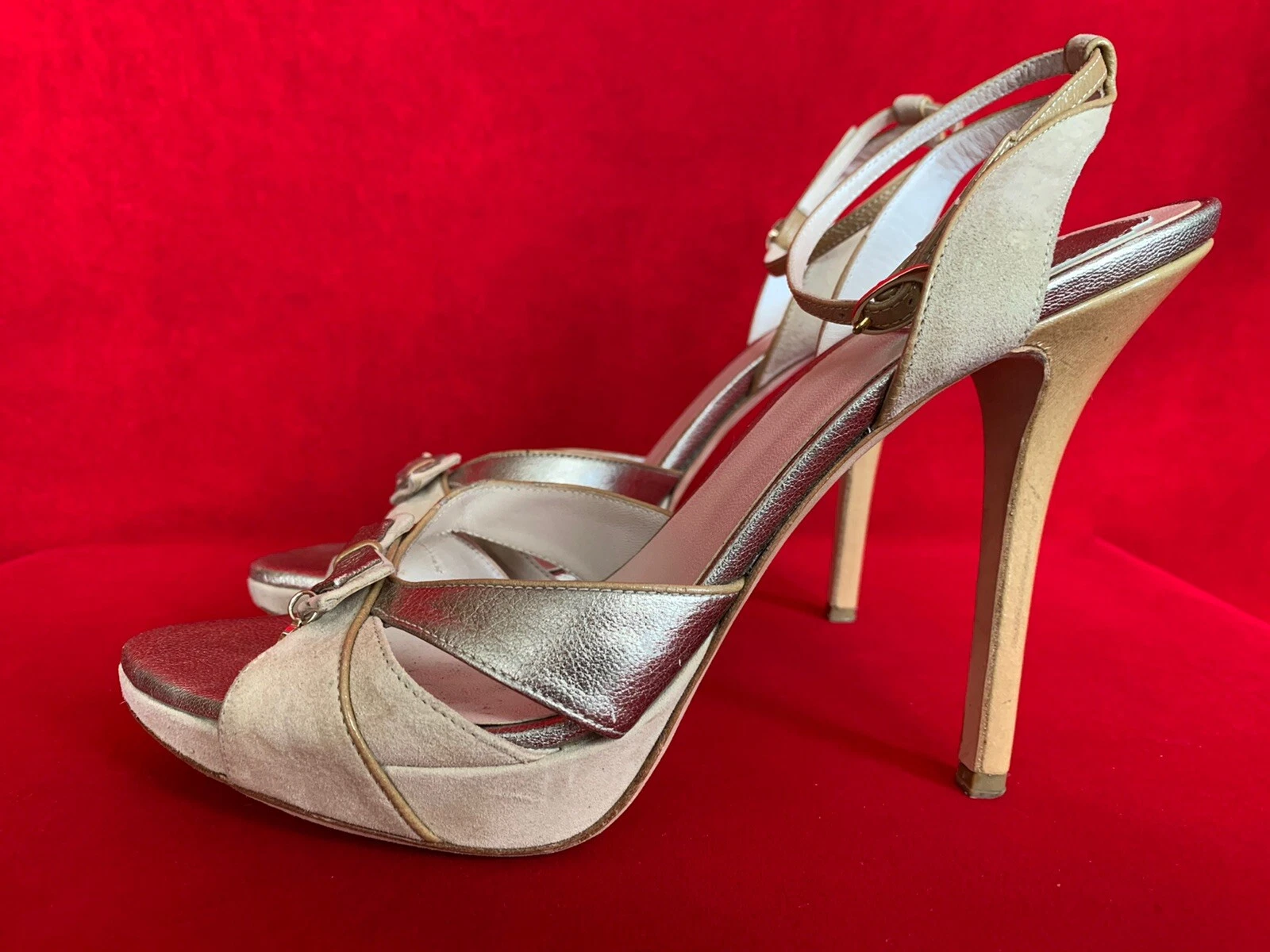 Sandales à lanières plate forme à lanières en cuir beige Chriatian Dior taille 40