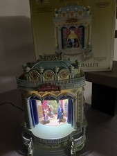 Gold Label Nutcracker Ballet Schiaccianoci Music Box Mr Christmas Teather Teatro